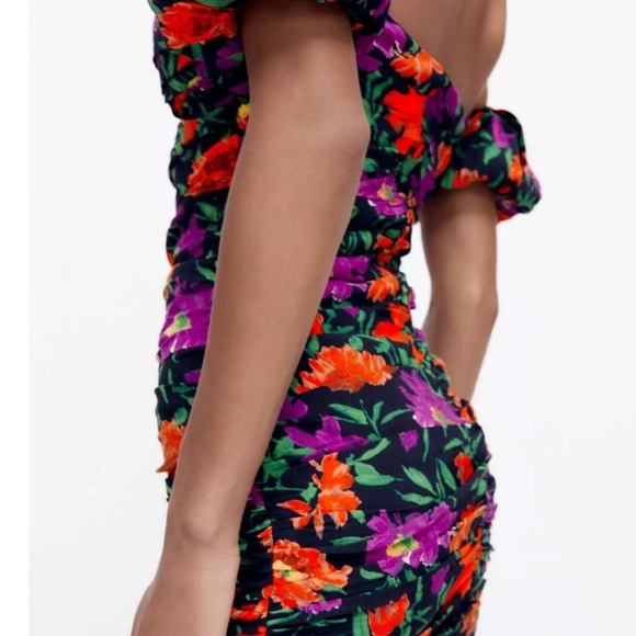 NWOT Zara off the shoulder floral mini dress - Picture 2 of 9